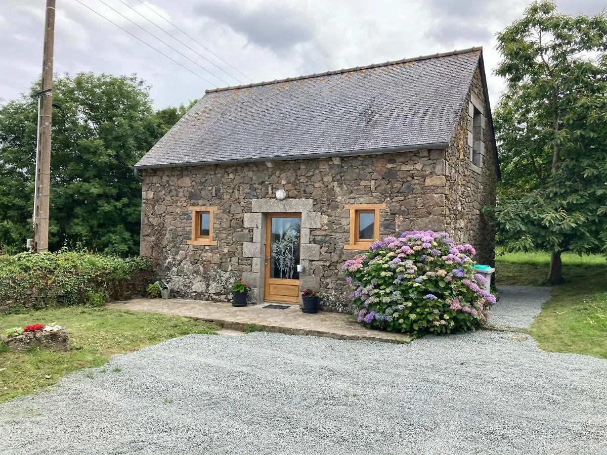 Petite Maison De Campagne Plouec-du-Trieux Ferienhaus
